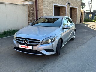 2015 Mercedes-Benz A-Класс 180 III (W176), серый, 1250000 рублей, вид 2
