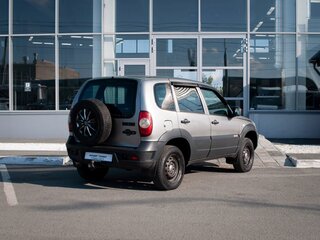 2016 Chevrolet Niva I Рестайлинг, серый, 650000 рублей, вид 2