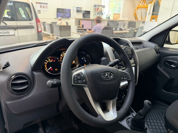 2026 LADA (ВАЗ) Largus, серебристый - вид 9