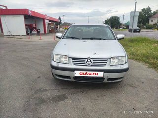 2001 Volkswagen Bora I, серебристый, 260000 рублей, вид 1
