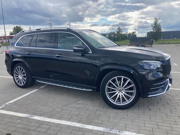 2022 Mercedes-Benz GLS 400 d II (X167), чёрный, 10500000 рублей - вид 2