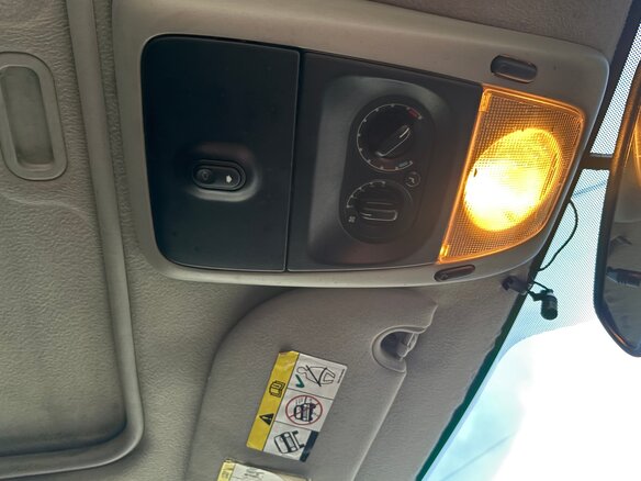 2005 Ford Explorer III, чёрный - вид 36