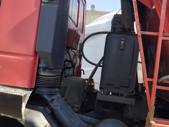 2012 Iveco Trakker, красный, 1500000 рублей - вид 22