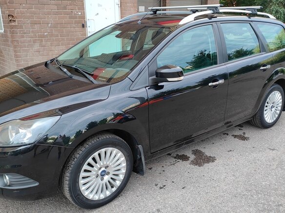 2011 Ford Focus II Рестайлинг, чёрный