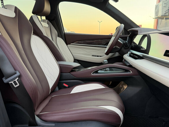 2024 Geely Monjaro I, серый, 3399000 рублей - вид 27