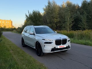 2022 BMW X7 40i I (G07) Рестайлинг, белый, 6800000 рублей, вид 1