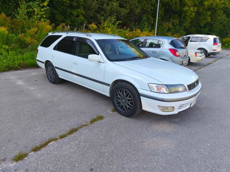 2000 Toyota Mark II Qualis VIII (X100), белый, 510000 рублей, вид 2