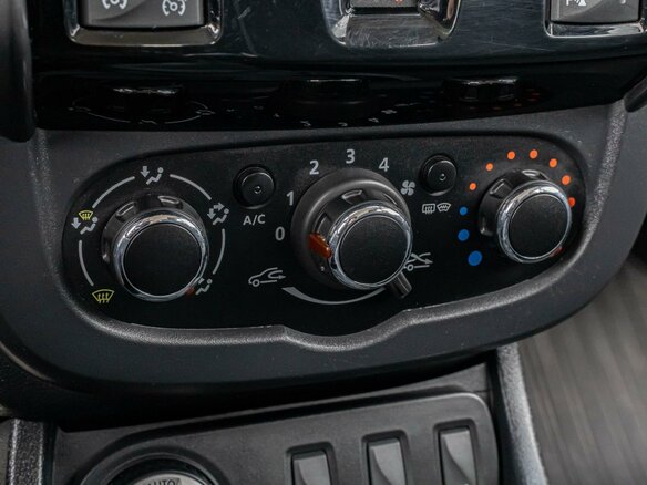 2018 Renault Duster I Рестайлинг, белый, 1490000 рублей - вид 13