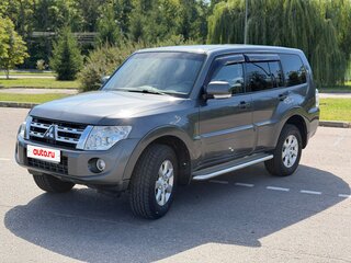 2013 Mitsubishi Pajero IV Рестайлинг 1, серый, 1799000 рублей, вид 2