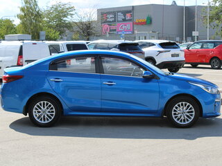 2019 Kia Rio IV, синий, 1639000 рублей, вид 4