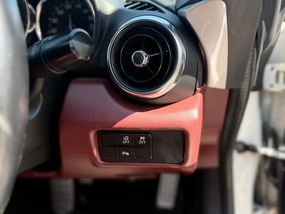 2018 Mazda Roadster IV (ND), серый, 2150000 рублей - вид 15