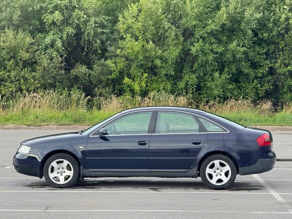 1998 Audi A6 II (C5), синий, 380000 рублей - вид 10
