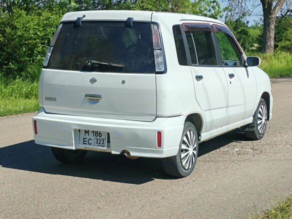 2001 Nissan Cube I Рестайлинг (Z10), белый, 310000 рублей - вид 5