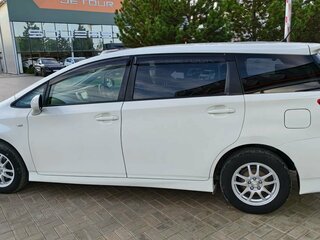 2011 Toyota Wish II, белый, 1099000 рублей, вид 5