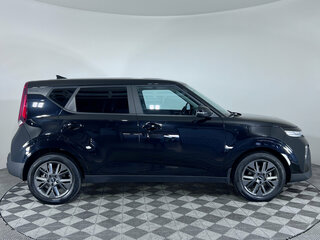 2022 Kia Soul III, чёрный, 1950000 рублей, вид 5