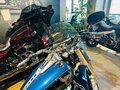 2018 Harley-Davidson Fat Boy, синий, 2400000 рублей - вид 10