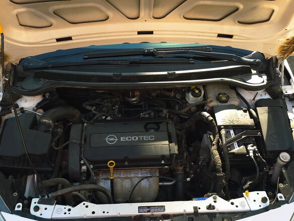2011 Opel Astra J, белый - вид 8