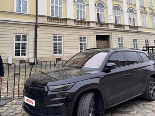 2021 Skoda Kodiaq I Рестайлинг, чёрный, 3750000 рублей, вид 2
