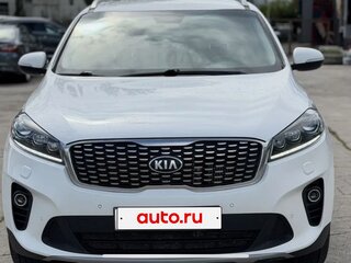 2018 Kia Sorento III Prime Рестайлинг, белый, 2350000 рублей, вид 3