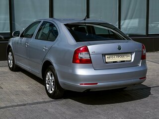 2012 Skoda Octavia II (A5) Рестайлинг, серебристый, 695000 рублей, вид 3