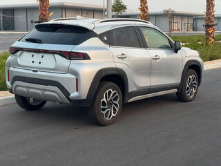 2025 Suzuki Fronx, серебристый, 2674550 рублей, вид 4