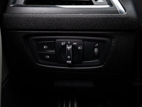 2018 BMW 1 серии 118i II (F20/F21) Рестайлинг 2, синий, 1650000 рублей - вид 17