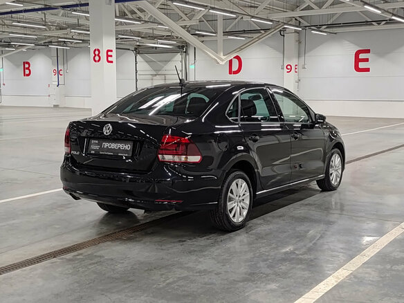 2019 Volkswagen Polo V Рестайлинг, чёрный - вид 4