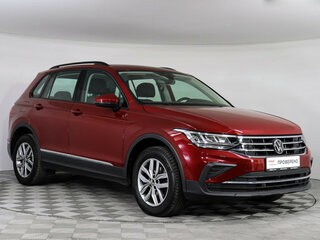 2021 Volkswagen Tiguan II Рестайлинг, красный, 2756911 рублей, вид 3