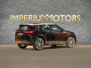 2024 Land Rover Range Rover Evoque II Рестайлинг, чёрный, 8490000 рублей, вид 5