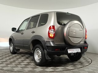2016 Chevrolet Niva I Рестайлинг, зелёный, 670000 рублей, вид 5