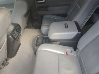 2010 Toyota Sequoia II, чёрный, 2500000 рублей, вид 5