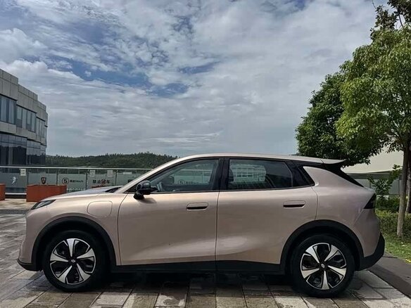 2026 Changan Qiyuan Q05 51.9 kWh II, бежевый - вид 6