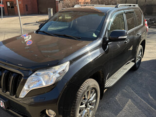 2016 Toyota Land Cruiser Prado 150 Series Рестайлинг 1, чёрный, 3350000 рублей, вид 1