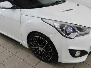 2013 Hyundai Veloster I, белый, 1035000 рублей, вид 4