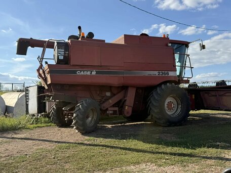 2001 Case IH Axial-Flow, красный, 270000 рублей, вид 1