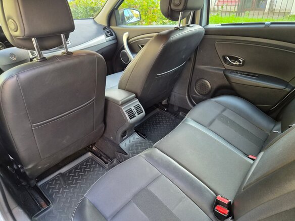 2012 Renault Fluence I, белый, 850000 рублей - вид 30