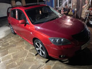 2005 Mazda 3 I (BK), красный, 380000 рублей, вид 3