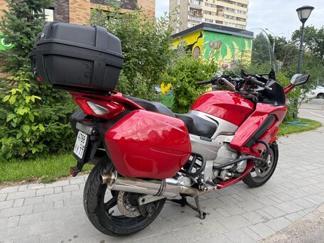 2014 Yamaha FJR1300, красный, 600000 рублей, вид 3