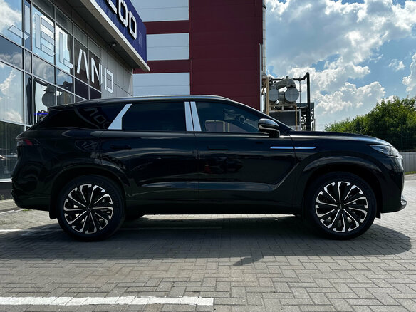 2026 Jaecoo J8, чёрный - вид 6