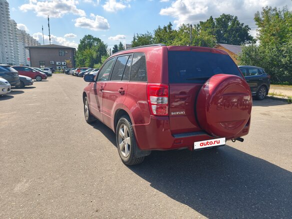 2010 Suzuki Grand Vitara II Рестайлинг, красный, 1150000 рублей - вид 4