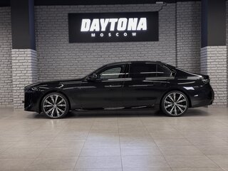 2026 BMW 7 серии 740 xDrive VII (G70) Рестайлинг, чёрный, 23160000 рублей, вид 2
