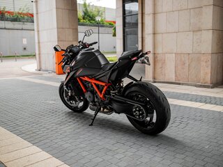 2026 KTM 1390 Super Duke R Evo, чёрный, 2690000 рублей, вид 4