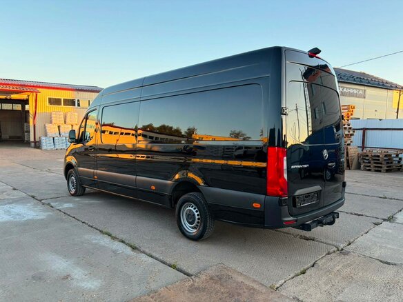 2023 Mercedes-Benz Sprinter, чёрный, 5700000 рублей - вид 5