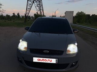 2006 Ford Fiesta Mk5, серый, 385000 рублей, вид 3