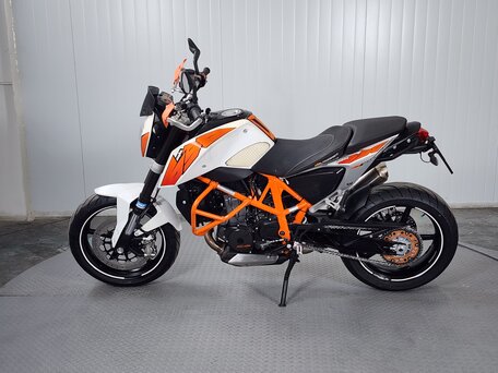 2012 KTM 690 Duke, белый, 449000 рублей, вид 5