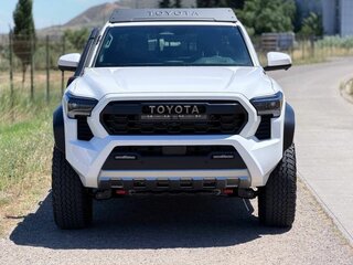 2026 Toyota Tacoma IV, белый, 9999000 рублей, вид 2