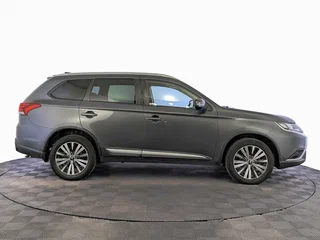 2019 Mitsubishi Outlander III Рестайлинг 3, серый, 2390000 рублей, вид 4