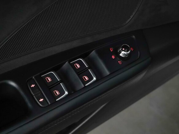 2014 Audi A8 III (D4) Рестайлинг, чёрный, 1869088 рублей - вид 16
