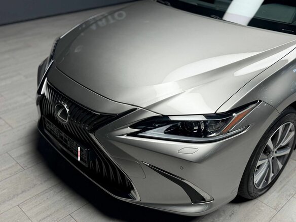 2020 Lexus ES 250 VII, серый, 3100000 рублей - вид 2