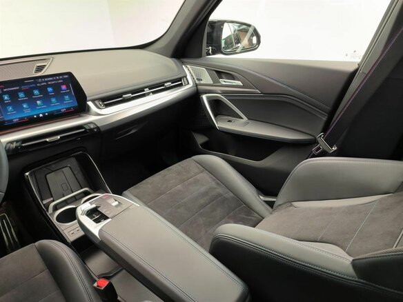 2025 BMW X1 Long M35Li III (U11/U12), чёрный, 6670000 рублей - вид 13
